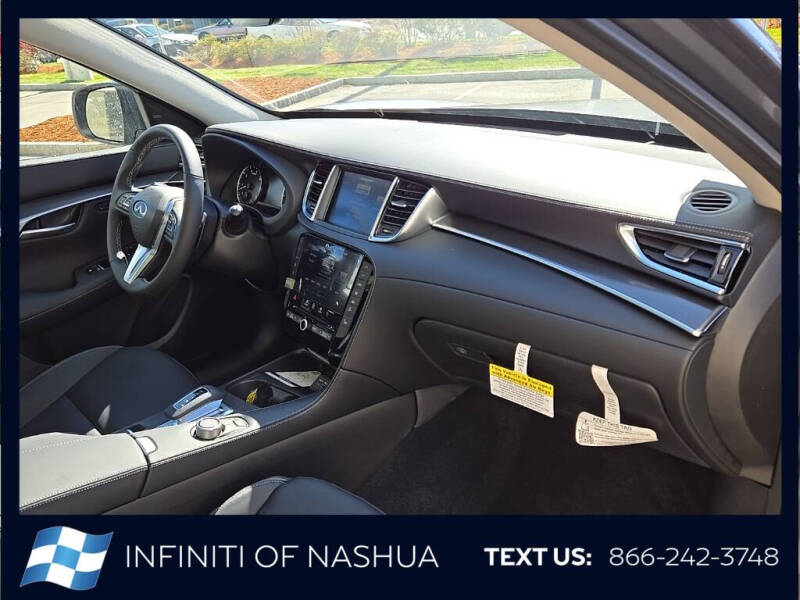 2025 Infiniti QX50 Luxe