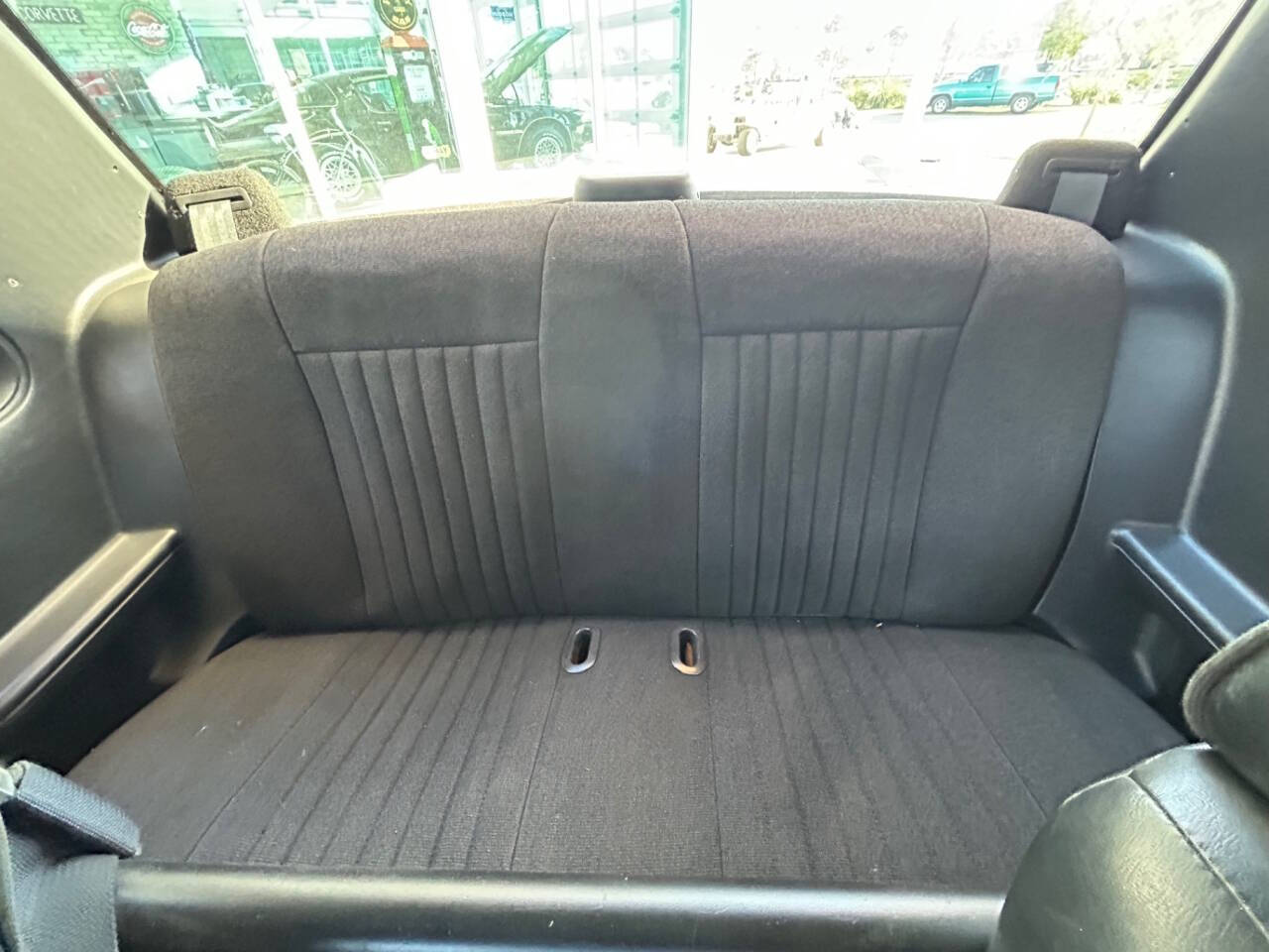 1991 Ford Mustang 24