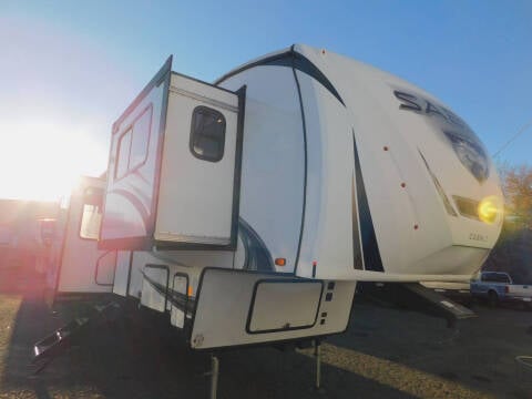 2021 Forest River SABRE COBALT 27FLH for sale at Gold Country RV in Auburn CA