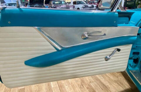 1956 Ford Thunderbird