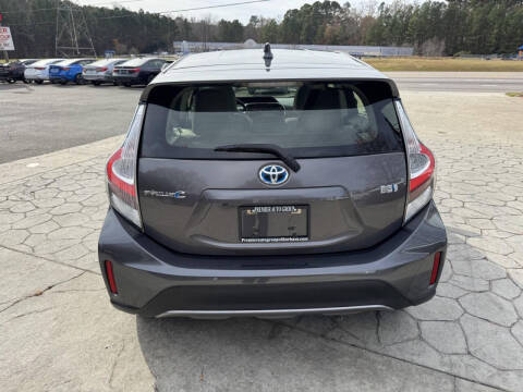 2018 Toyota Prius c Four