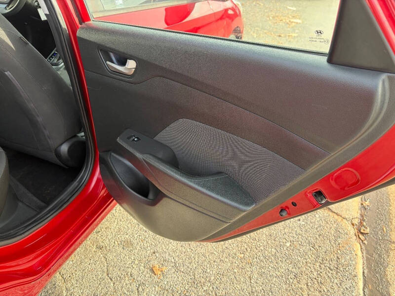 2018 Hyundai Accent SE