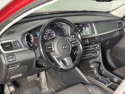 2019 Kia Optima LX