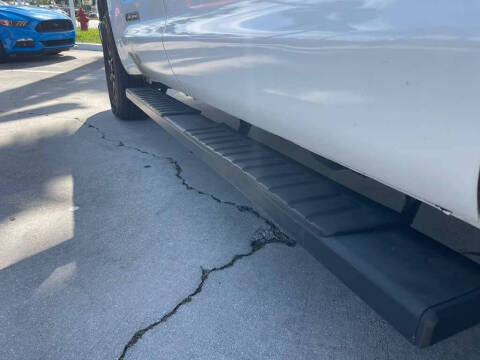 2015 Toyota Tundra SR5