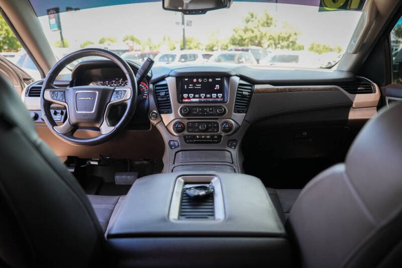 2016 GMC Yukon Denali