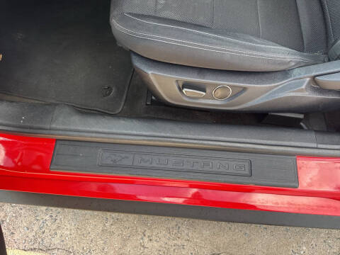 2015 Ford Mustang V6