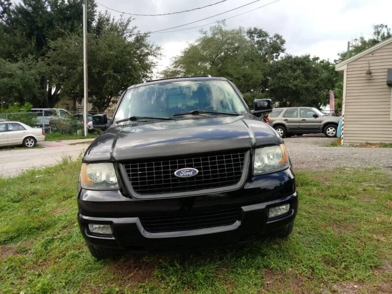 2006 Ford Expedition for sale at DAVINA AUTO SALES in Longwood FL