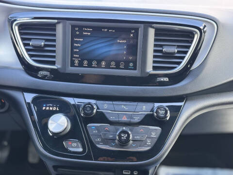 2020 Chrysler Pacifica Touring
