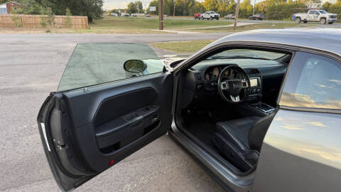 2012 Dodge Challenger R/T Plus