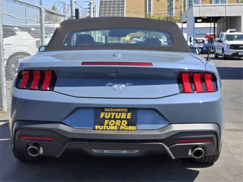 2025 Ford Mustang EcoBoost