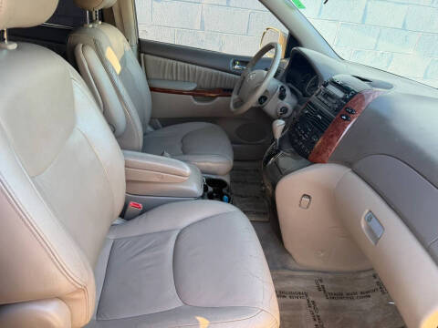 2004 Toyota Sienna