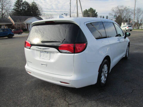 2017 Chrysler Pacifica Touring