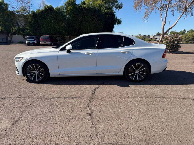 2021 Volvo S60 T5 Momentum