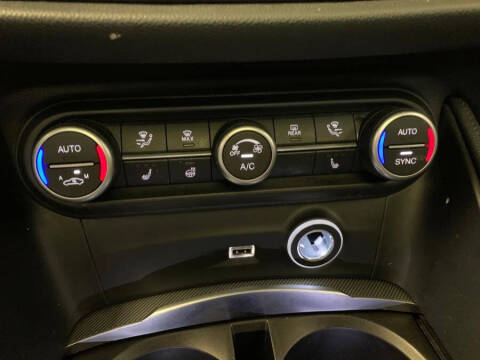 2023 Alfa Romeo Stelvio Veloce