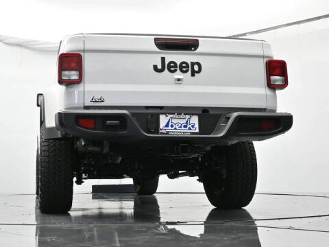 2025 Jeep Gladiator NightHawk