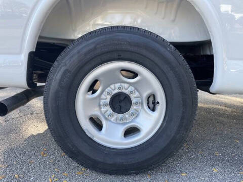 2025 Chevrolet Express 2500