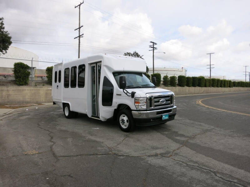 2024 Ford E-450