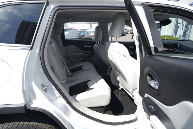 2021 Jeep Cherokee Latitude Plus