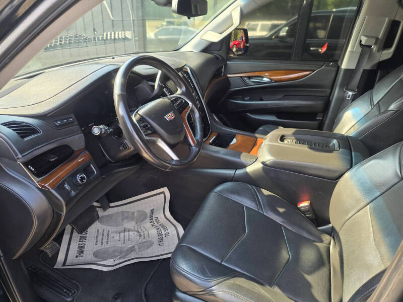 2020 Cadillac Escalade Luxury