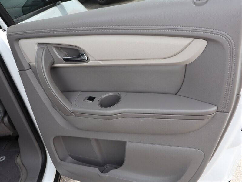 2017 Chevrolet Traverse LS