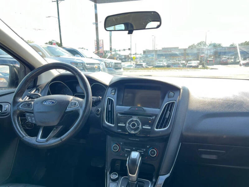2017 Ford Focus Titanium