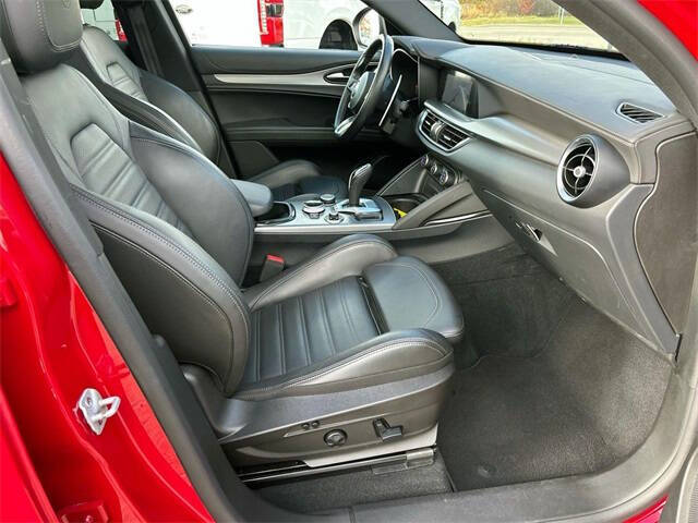 2024 Alfa Romeo Stelvio Veloce