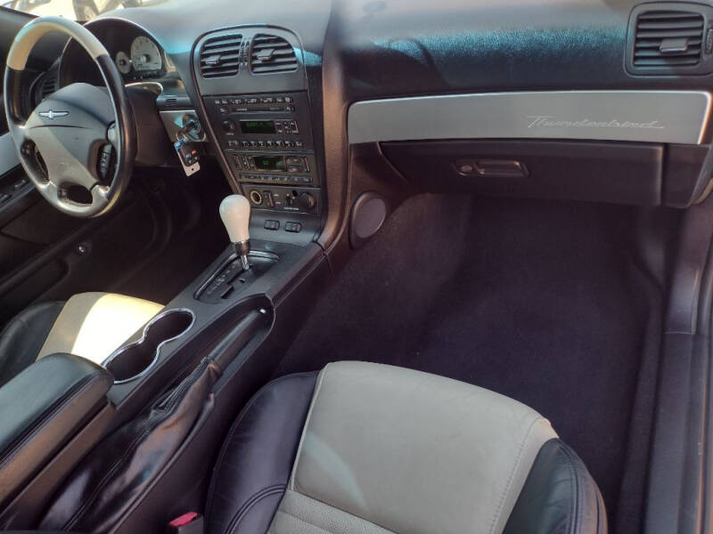 2003 Ford Thunderbird