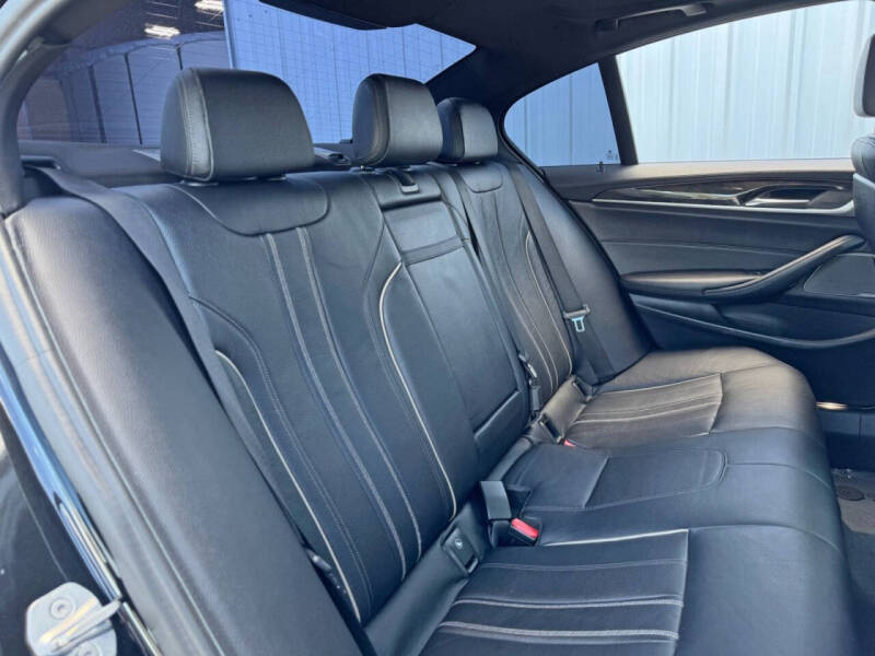 2017 BMW 5 Series 540i