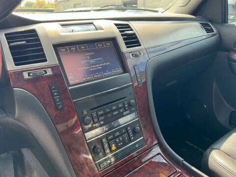 2012 Cadillac Escalade Premium