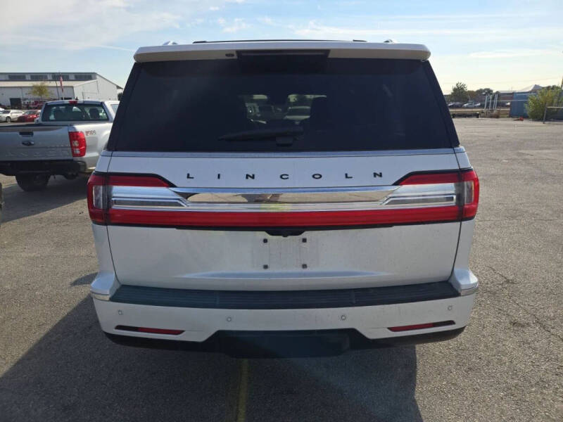 2018 Lincoln Navigator L Black Label