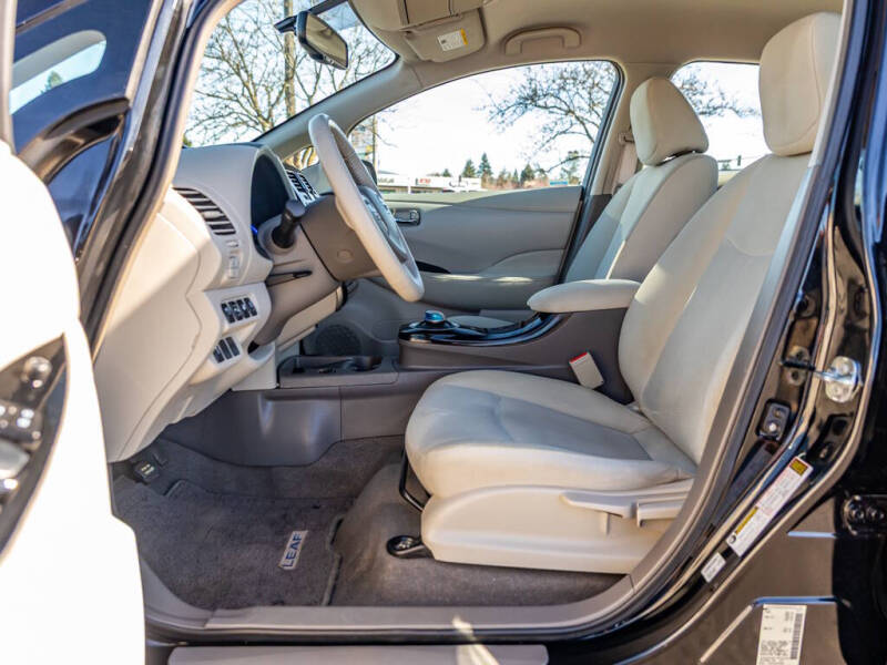 2013 Nissan LEAF