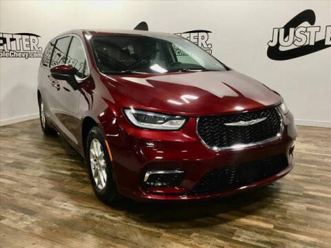 2023 Chrysler Pacifica for sale at Cole Chevy Pre-Owned in Bluefield WV