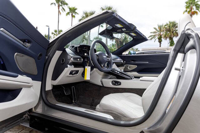 2026 Aston Martin Vantage Roadster