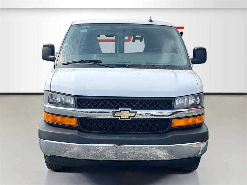 2023 Chevrolet Express 2500