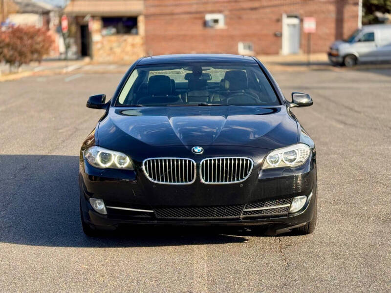 2012 BMW 5 Series 535i photo 2