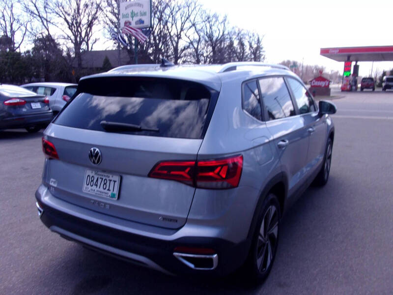 2023 Volkswagen Taos SE 4Motion