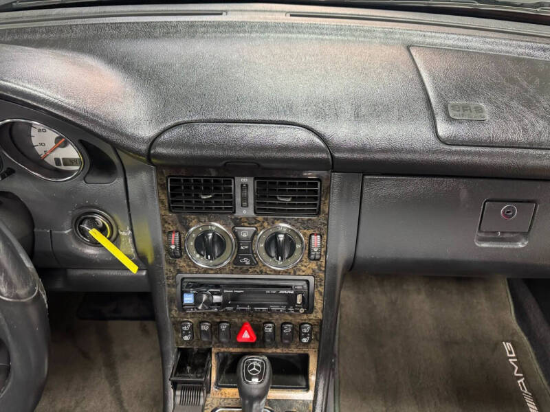 2004 Mercedes-Benz SLK SLK 32 AMG