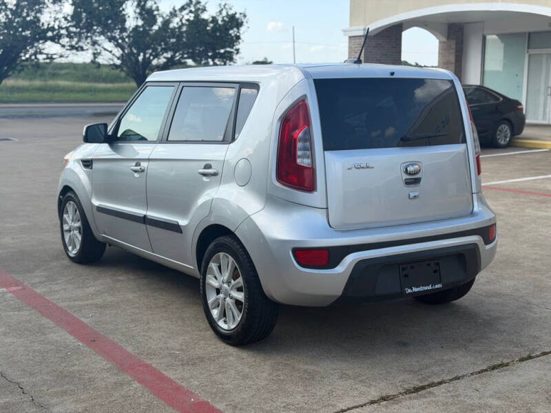2013 Kia Soul +