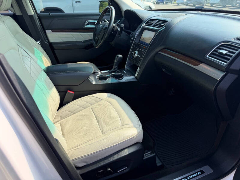2016 Ford Explorer Platinum