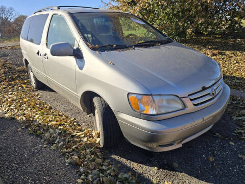 2001 Toyota Sienna LE
