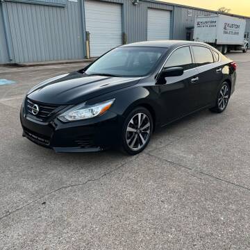 2016 Nissan Altima for sale at Humble Like New Auto in Humble TX