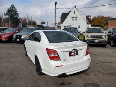 2018 Chevrolet Sonic LT Auto