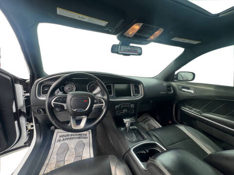 2016 Dodge Charger SXT