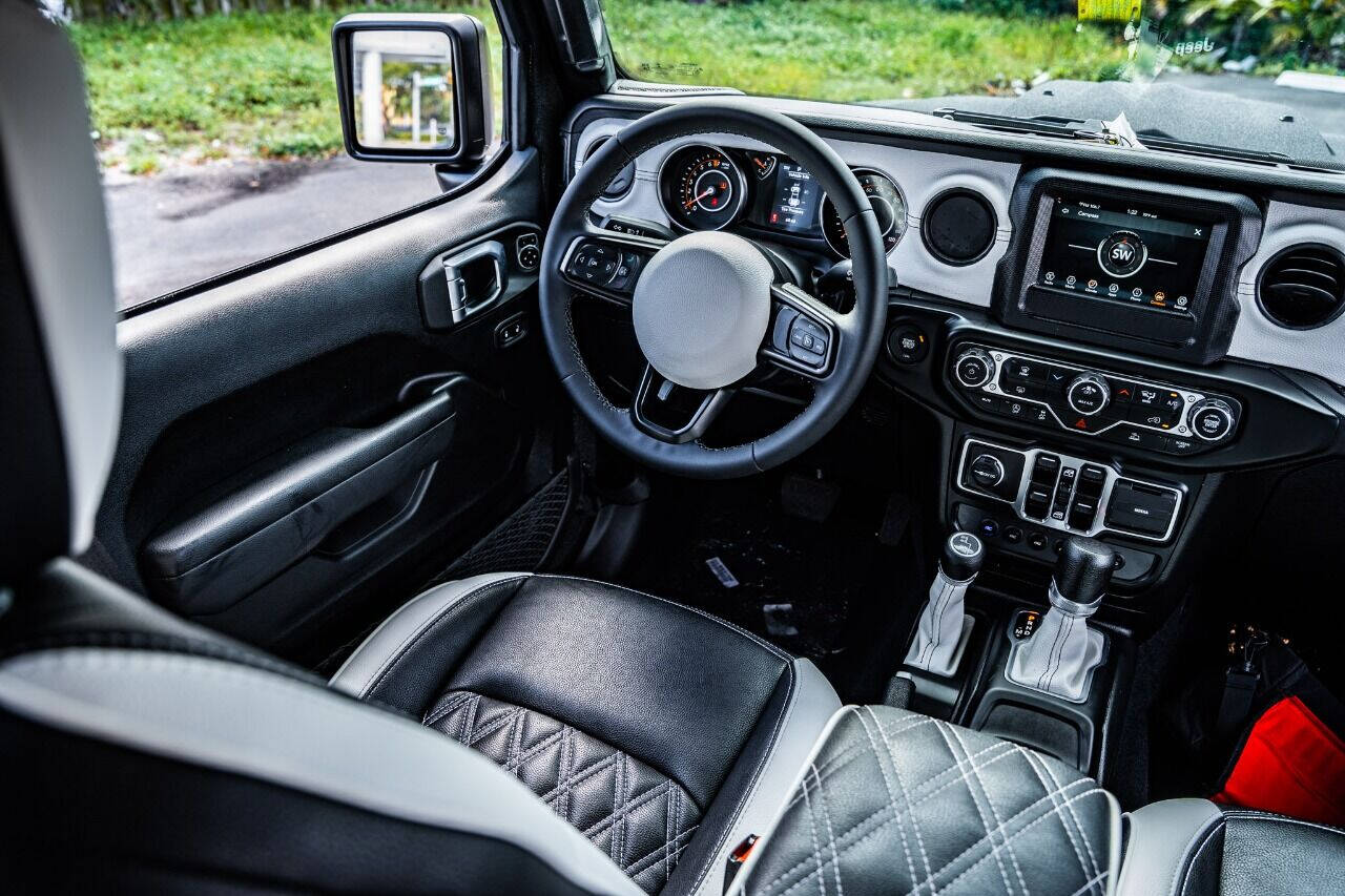 2023 JEEP Gladiator Pickup - $79,999