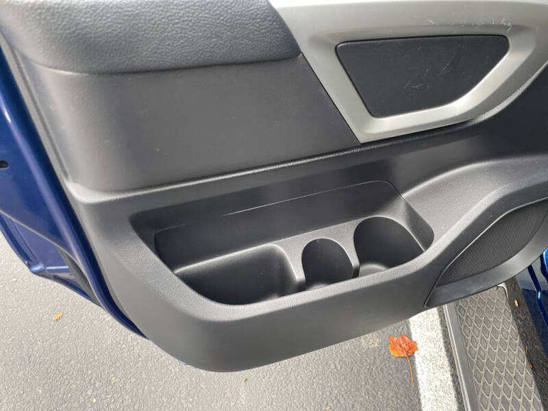 2017 Nissan Titan SL