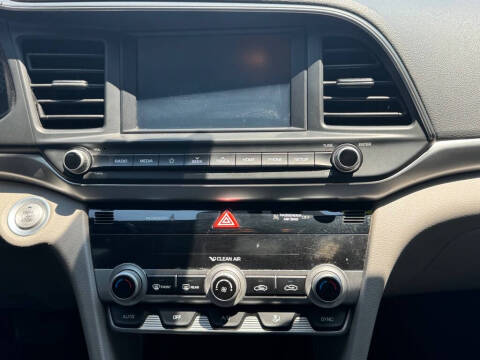 2019 Hyundai Elantra