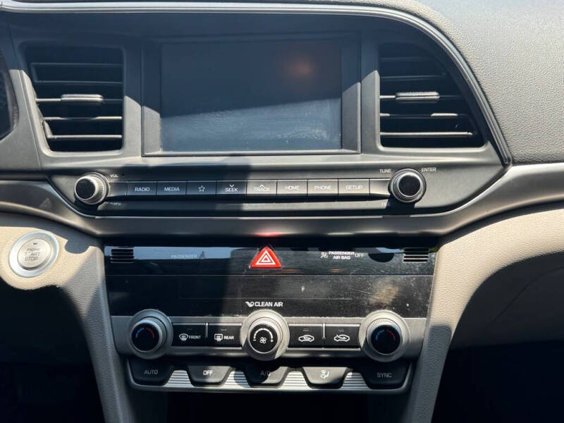 2019 Hyundai Elantra