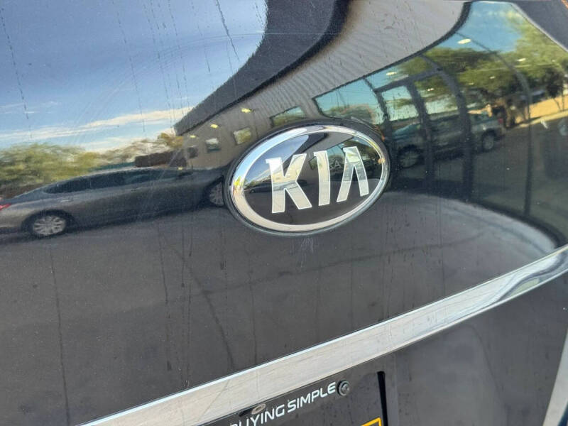 2017 Kia Sedona LX