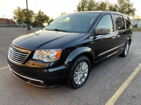 2015 Chrysler Town and Country for sale at Suburban Auto Sales LLC in Madison Heights MI