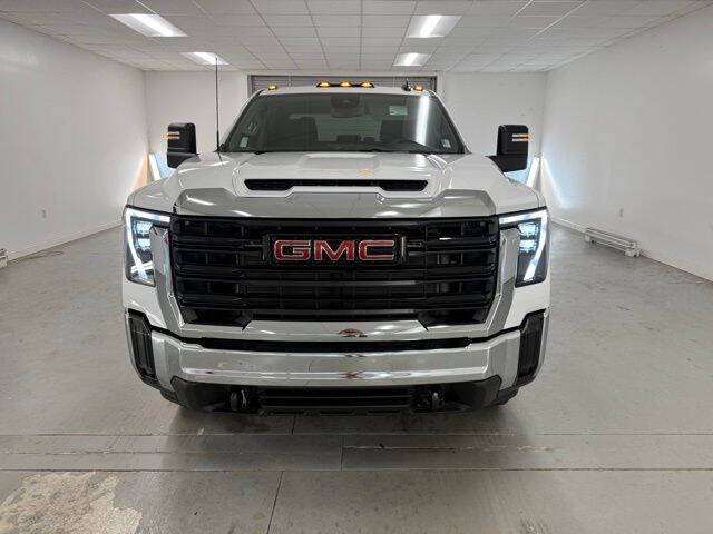 2025 GMC Sierra 3500HD